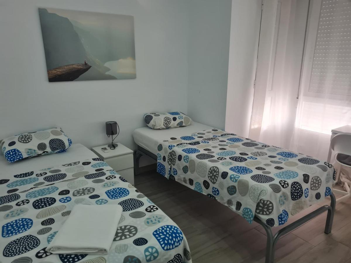 White House Apartman Alicante Szoba fotó